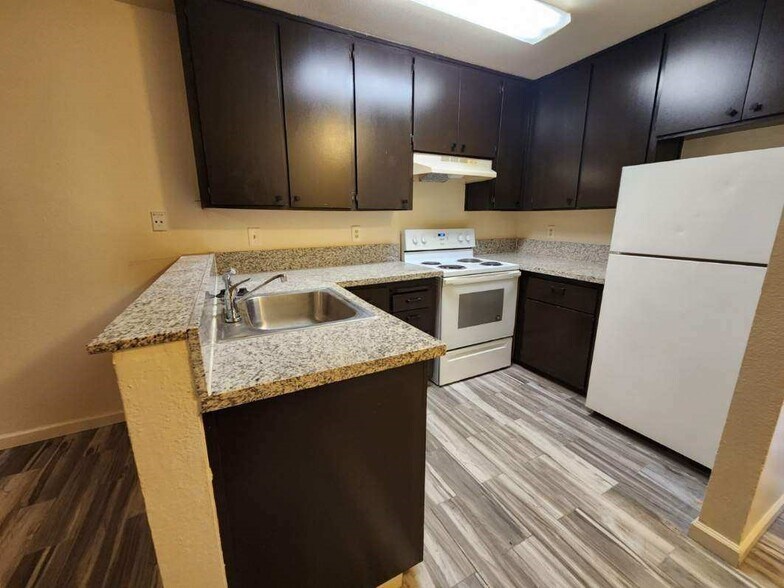 1101-1107 Ramirez St, Marysville, CA à vendre - Photo intérieure – Image 3 sur 19
