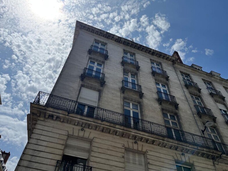 Bureau dans Nantes à louer - Photo de l’immeuble – Image 3 sur 4