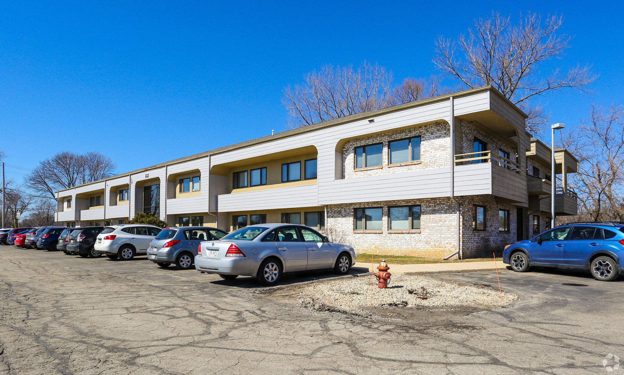 122 E Olin Ave, Madison, WI à louer Photo principale– Image 1 sur 9