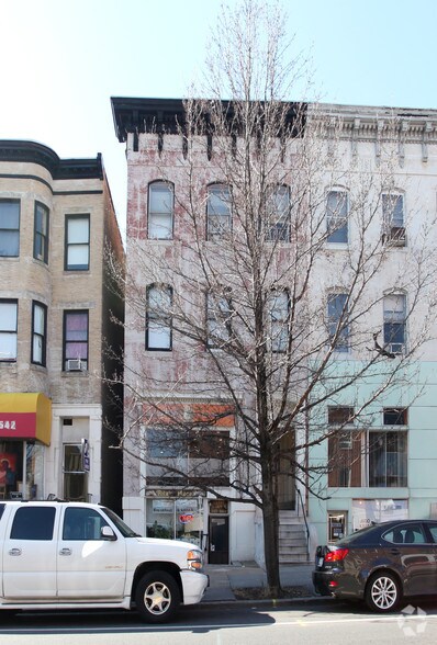 2324 N Charles St, Baltimore, MD à vendre - Photo principale – Image 1 sur 2