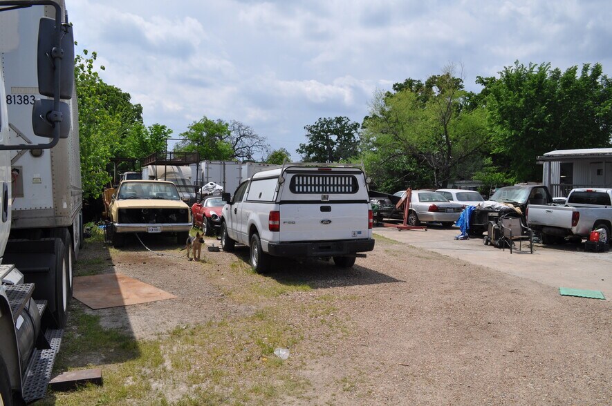 11460 C F Hawn Fwy, Dallas, TX à vendre - Photo de l’immeuble – Image 3 sur 8