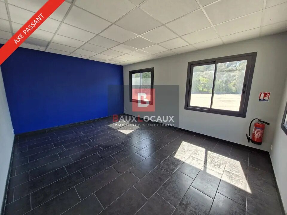 Terrain dans Martigues à louer Photo intérieure– Image 1 sur 4