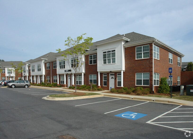 4411 Suwanee Dam Rd, Suwanee, GA à louer - Photo de l’immeuble – Image 2 sur 9