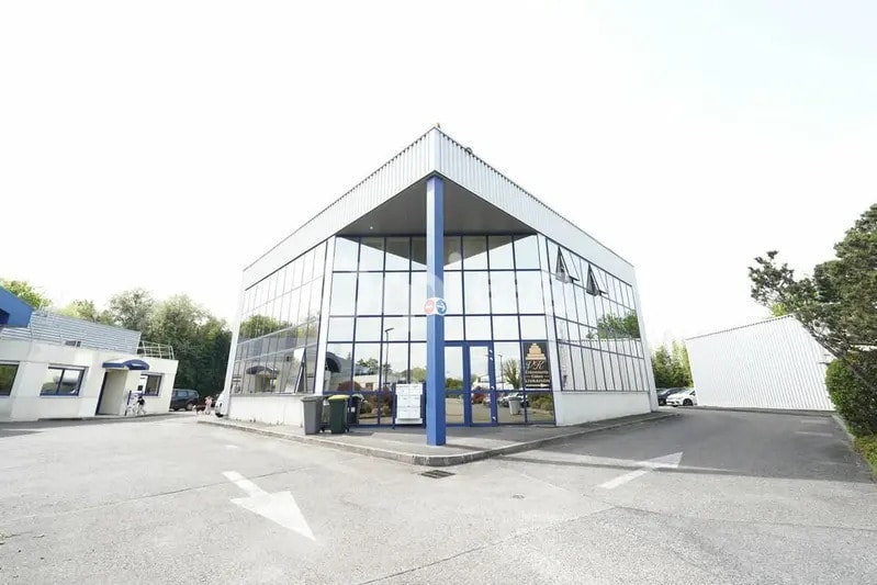 5 Chemin Du Favier, Saint-Genis-Laval à louer - Photo de l’immeuble – Image 1 sur 6