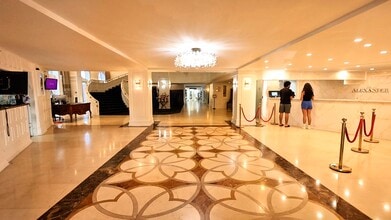 5225 Collins Ave, Miami, FL à louer - Vidéo sur l’annonce professionnelle 