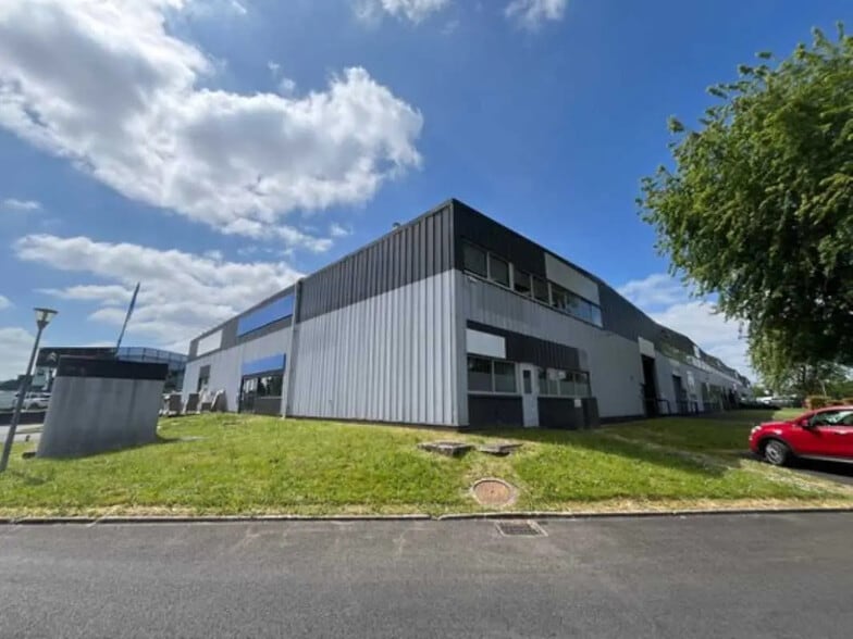 16-34 Rue Du Buisson Aux Fraises, Massy à louer - Photo de l’immeuble – Image 1 sur 17