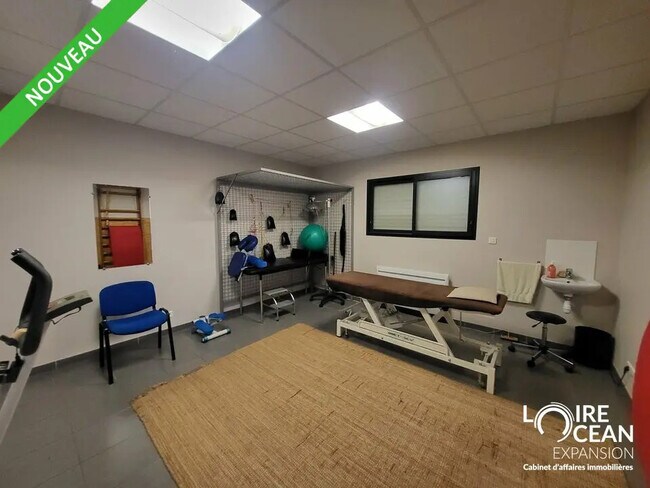 Plus de détails pour Bureau à vendre