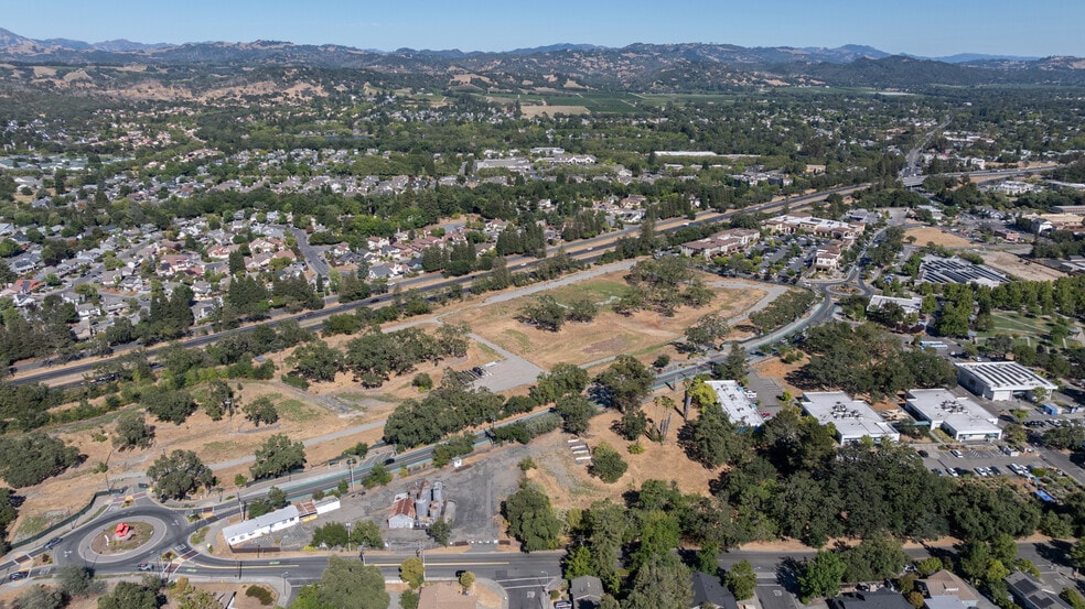 9600 Windsor Rd, Windsor, CA à vendre - Aérien – Image 3 sur 11