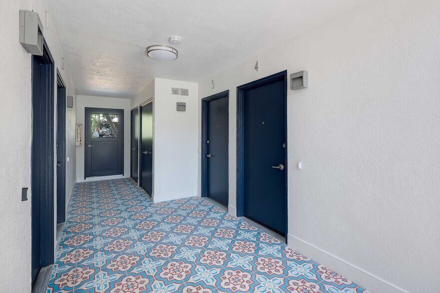37 Reed Blvd, Mill Valley, CA à vendre - Photo de l’immeuble – Image 3 sur 10