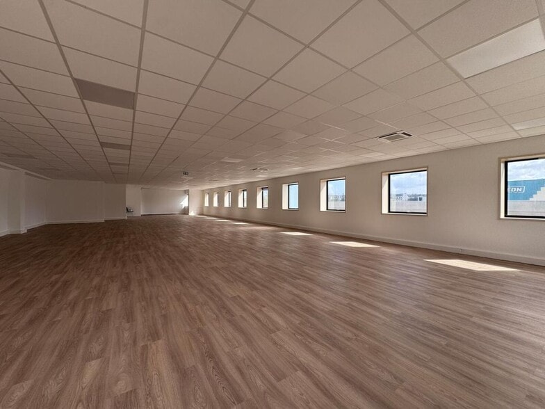 Bureau dans Rosny-sous-Bois à vendre - Photo intérieure – Image 3 sur 9