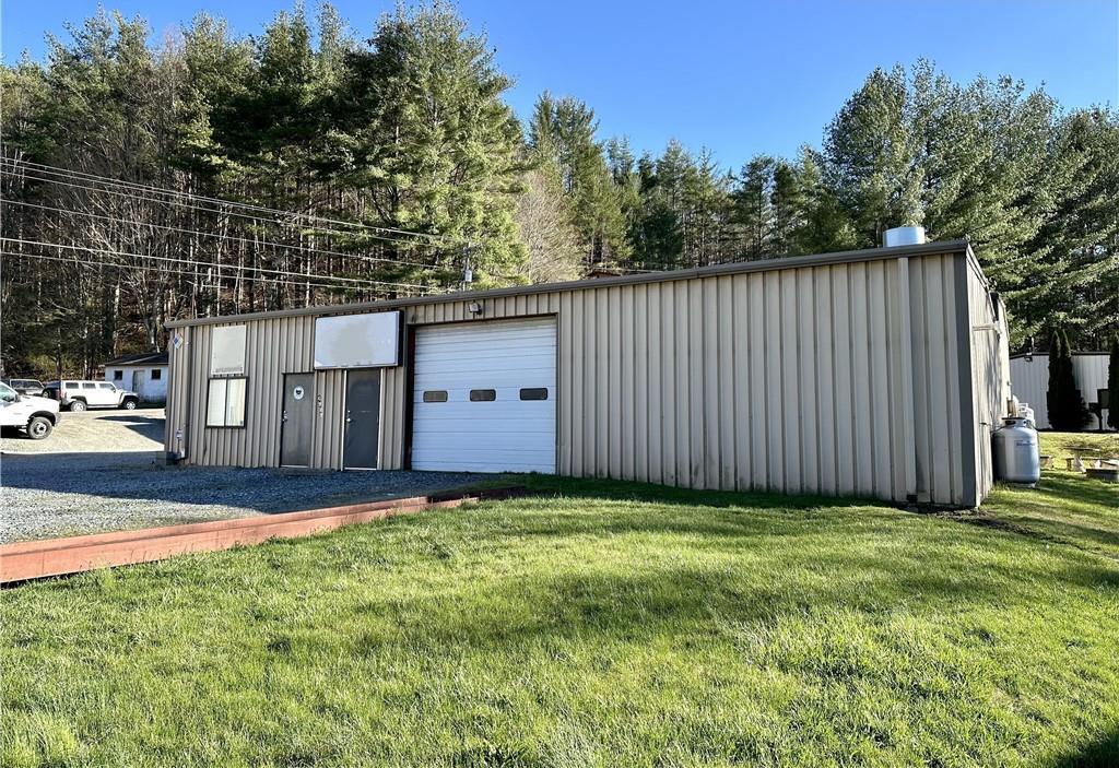 4965 US Highway 421 N, Vilas, NC à louer Photo principale– Image 1 sur 6
