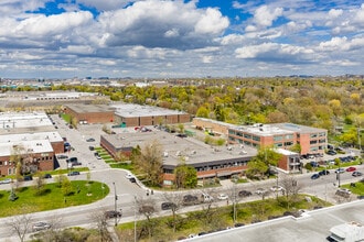 355-379 Av Sainte-Croix, Montréal, QC - Vue aérienne vue de carte