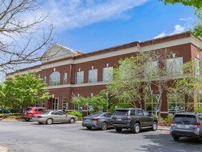 1 Vanderbilt Park Dr, Asheville, NC à louer Photo de l’immeuble– Image 1 sur 19
