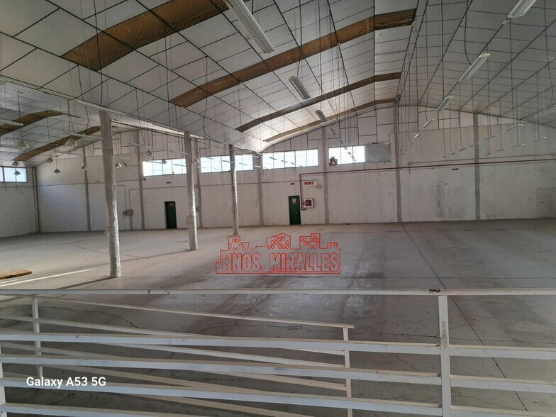 Industriel/Logistique dans Aspe à vendre - Photo intérieure – Image 1 sur 42