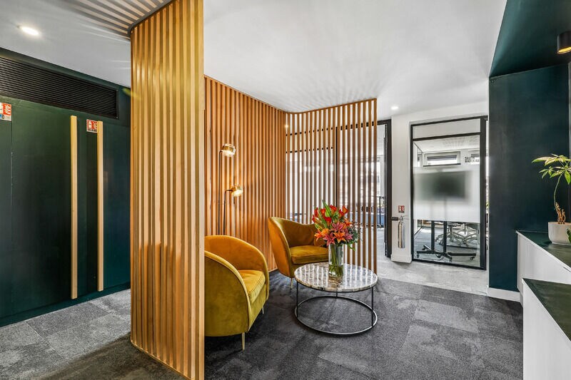 11 B Bis Rue Christophe Colomb, Paris à vendre - Photo de l’immeuble – Image 3 sur 23