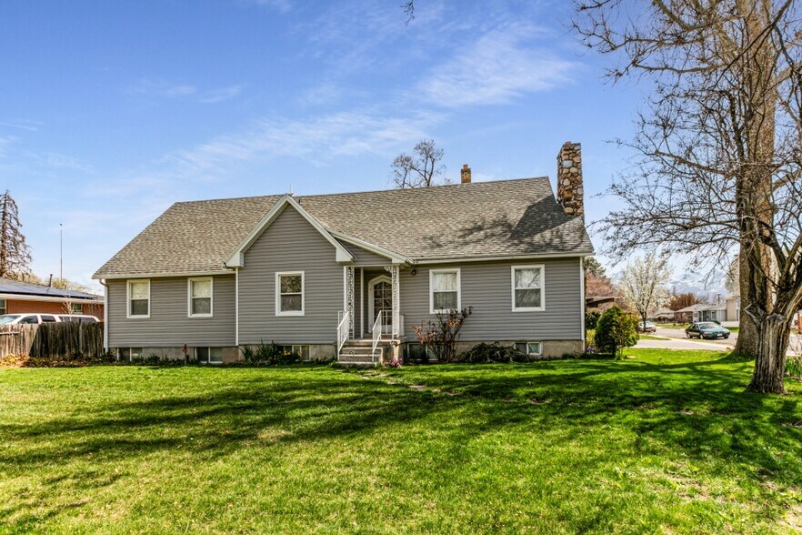4909 S Atwood Blvd, Murray, UT à vendre - Photo principale – Image 1 sur 13