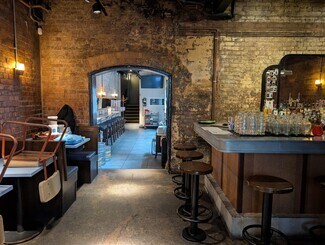 Plus de détails pour 137 Upper St, Londres - Local commercial à louer