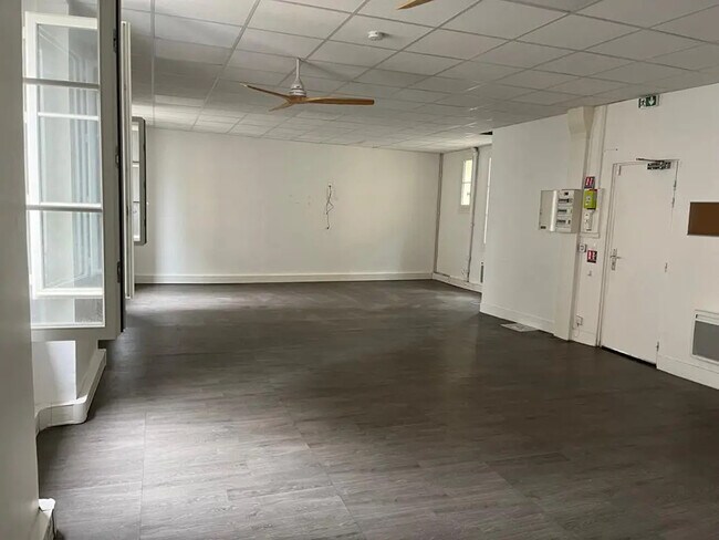 Plus de détails pour Bureau à louer