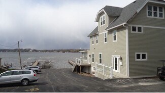 Plus de détails pour 337-347 Park Ave, Pewaukee, WI - Bureau à louer