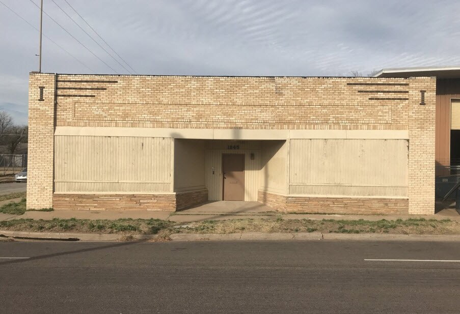 1845 Linwood Blvd, Oklahoma City, OK à vendre Photo de l’immeuble– Image 1 sur 14
