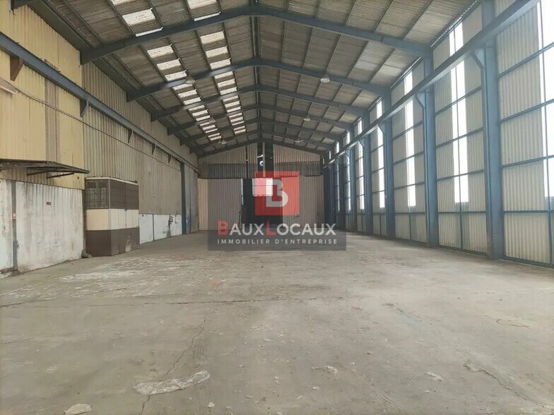Local d'activités dans Arles à vendre - Photo intérieure – Image 1 sur 11