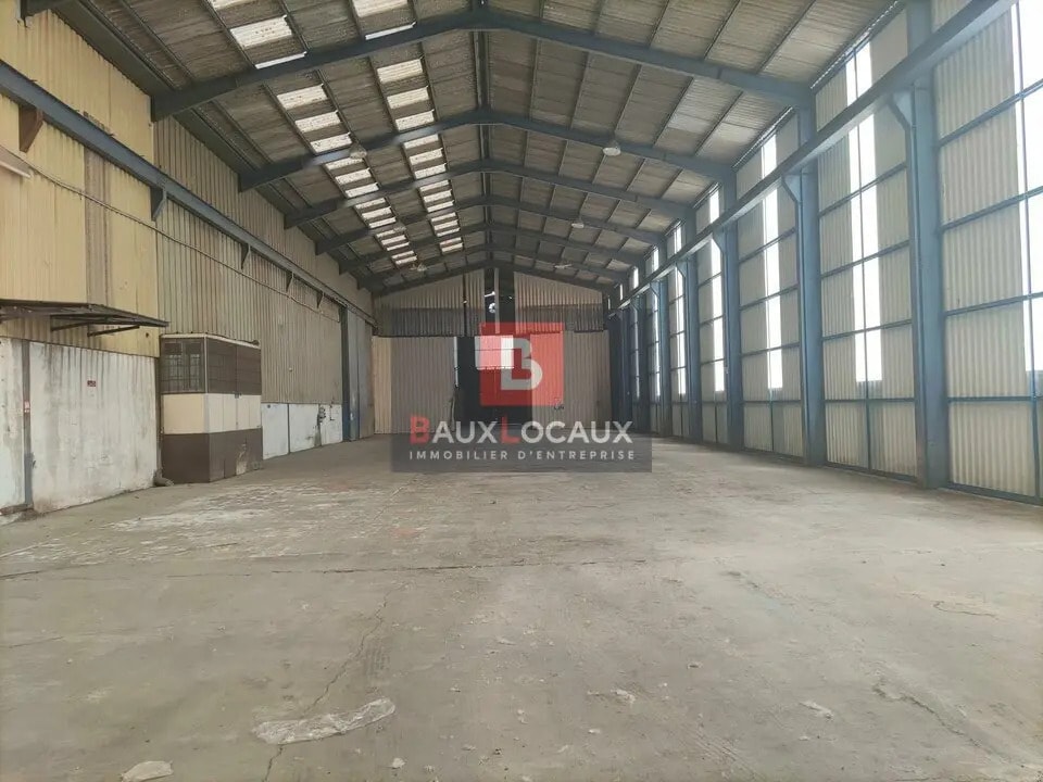 Local d'activités dans Arles à vendre Photo intérieure– Image 1 sur 12
