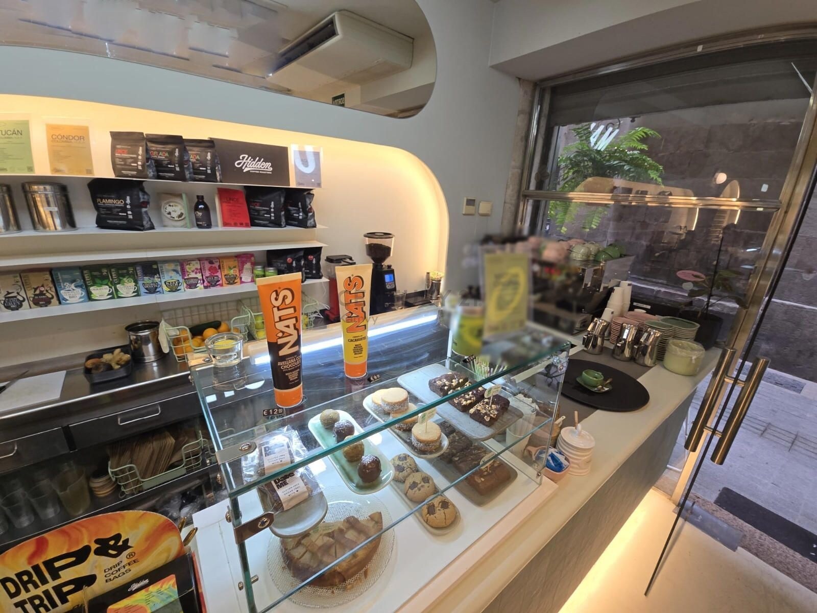 Local commercial dans Barcelone, Barcelona à louer Photo intérieure– Image 1 sur 15