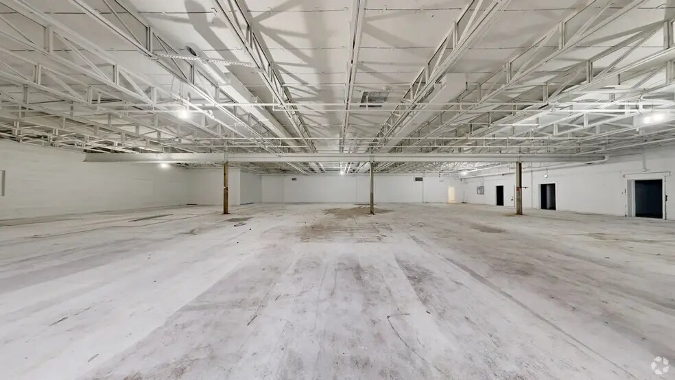 240 State Rt 17 S, Lodi, NJ à vendre - Numérisation 3D Matterport – Image 2 sur 23
