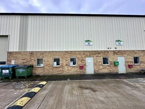 16 Menmarsh Rd, Worminghall à louer Photo de l’immeuble– Image 2 sur 6