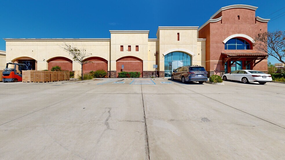 4441 Baldwin Ave, El Monte, CA à louer - Numérisation 3D Matterport – Image 2 sur 9
