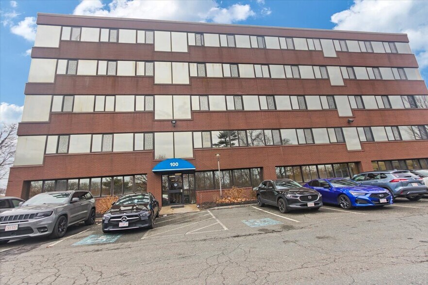 100 Corporate Pl, Peabody, MA à louer - Photo de l’immeuble – Image 3 sur 23
