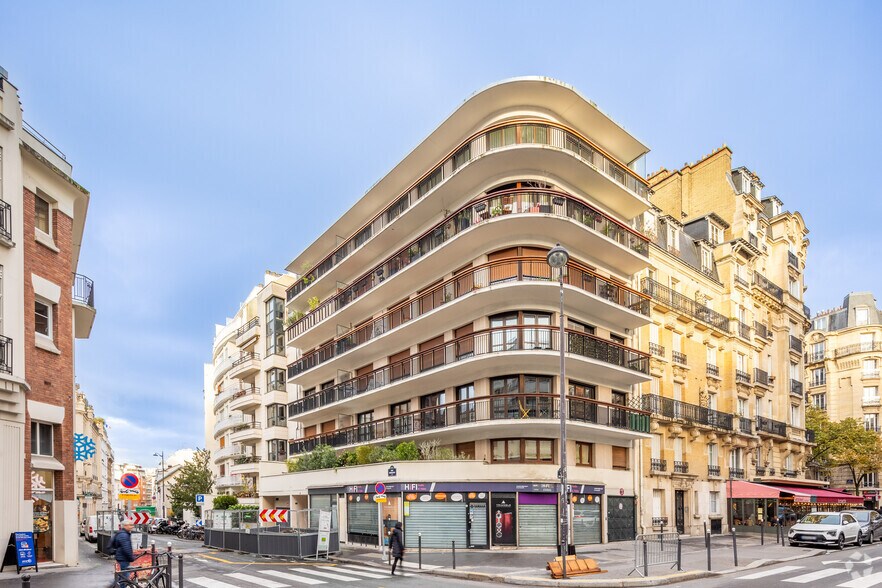 Local commercial dans Paris à louer - Photo principale – Image 1 sur 4