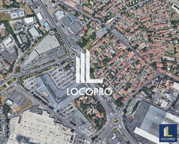 Local commercial dans Marseille à louer - Photo de l’immeuble – Image 3 sur 6