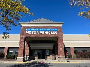 5801 E Taft Rd, North Syracuse, NY à louer Photo intérieure– Image 2 sur 2