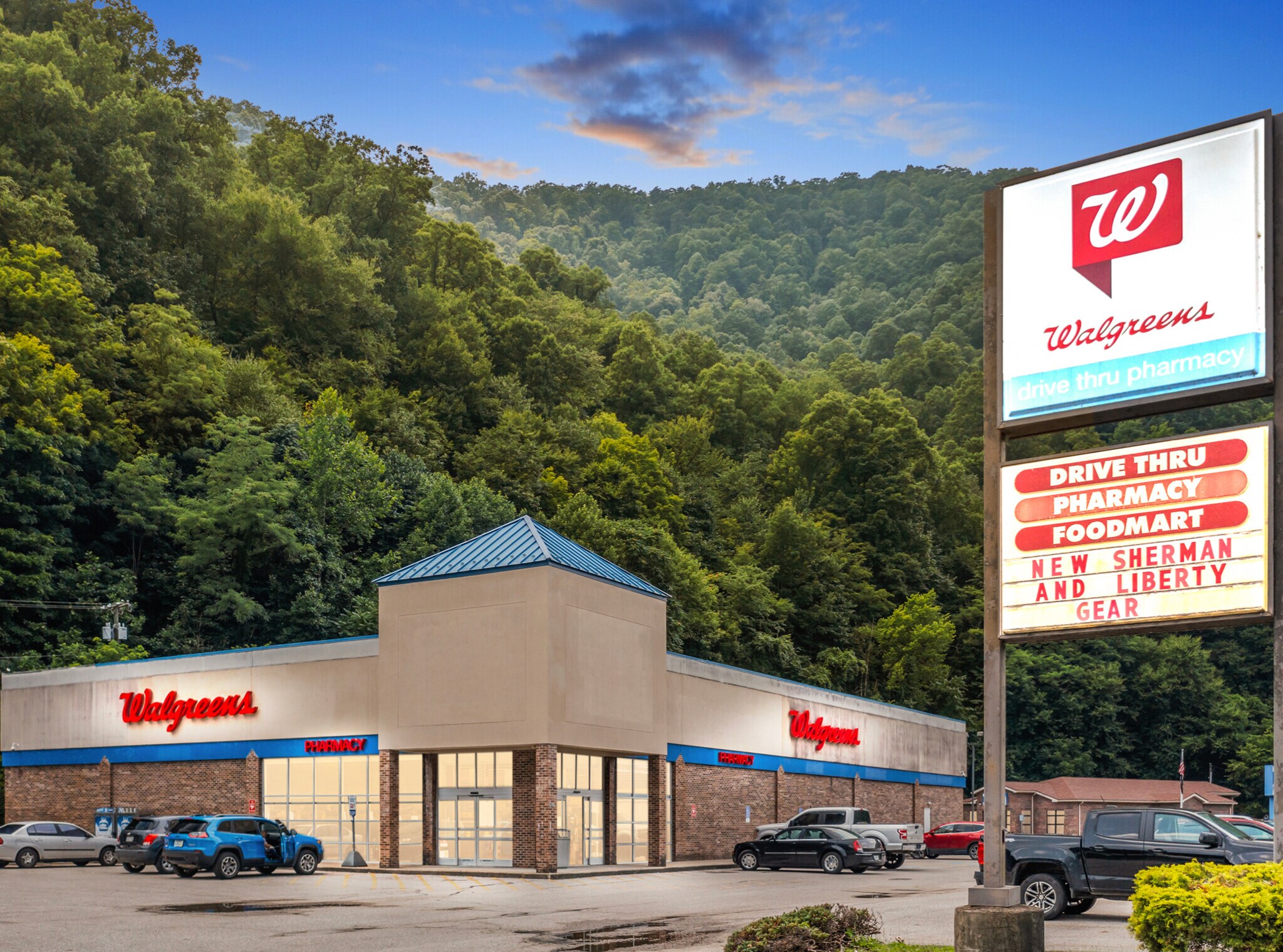 69 Lewis St, Whitesville, WV à louer Photo principale– Image 1 sur 8