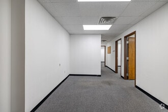 40 Brunswick Ave, Edison, NJ à louer Photo intérieure– Image 2 sur 5