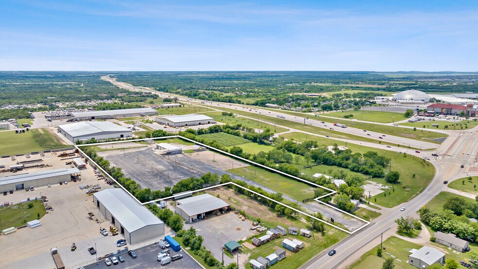 212 E Loop 121, Belton, TX à louer - Photo de l’immeuble – Image 2 sur 15