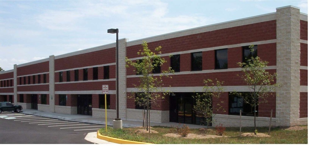 8508-8542 Virginia Meadows Dr, Manassas, VA à louer - Photo de l’immeuble – Image 3 sur 6