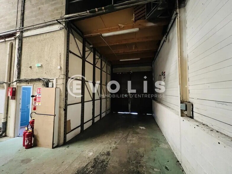 Bureau dans Noisy-le-Grand à louer - Photo de l’immeuble – Image 3 sur 6