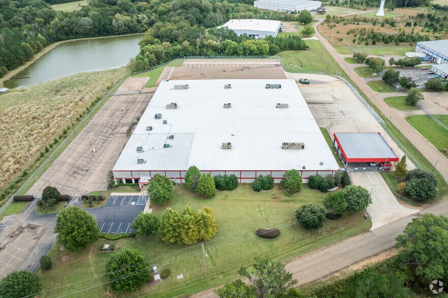 190 NW Industrial Pky, Jackson, MS à vendre - Photo de l’immeuble – Image 2 sur 16