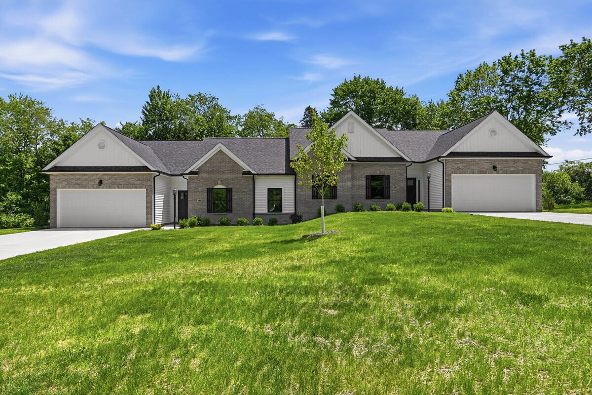 100 Huselton Dr, Butler, PA à vendre Photo de l’immeuble– Image 1 sur 56