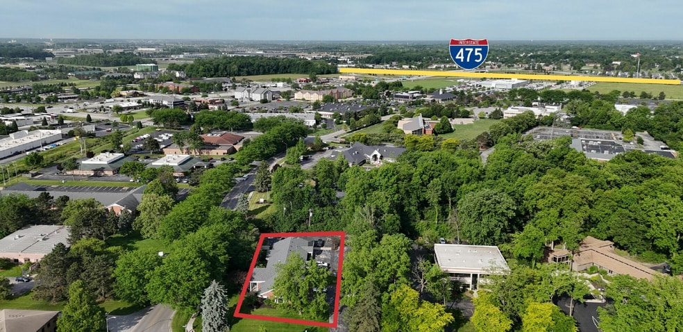 1925 Indian Wood Cir, Maumee, OH à vendre - Aérien – Image 3 sur 4