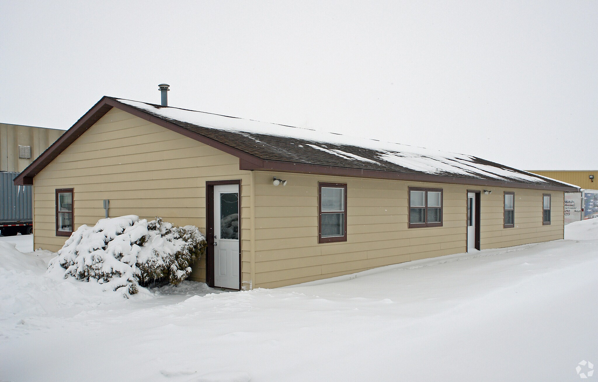 630 3rd St NW, Wells, MN à louer Photo principale– Image 1 sur 3