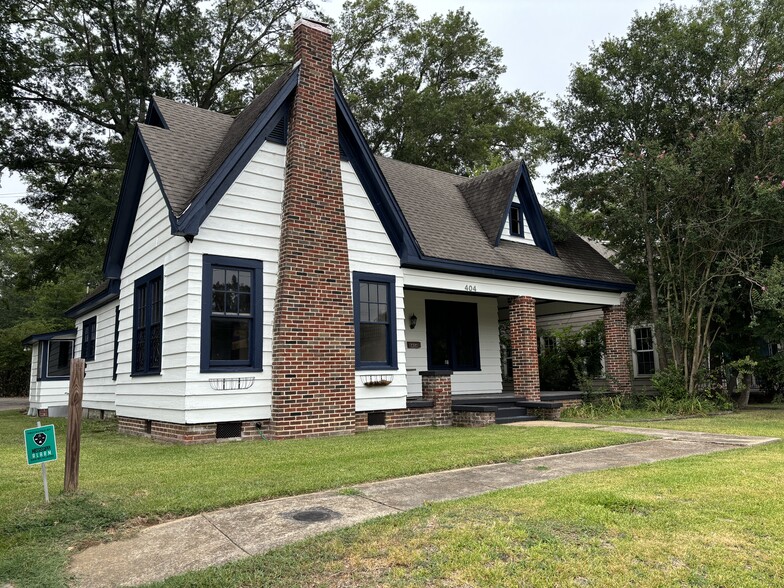 404 N Gloster St, Tupelo, MS à louer - Photo de l’immeuble – Image 2 sur 11