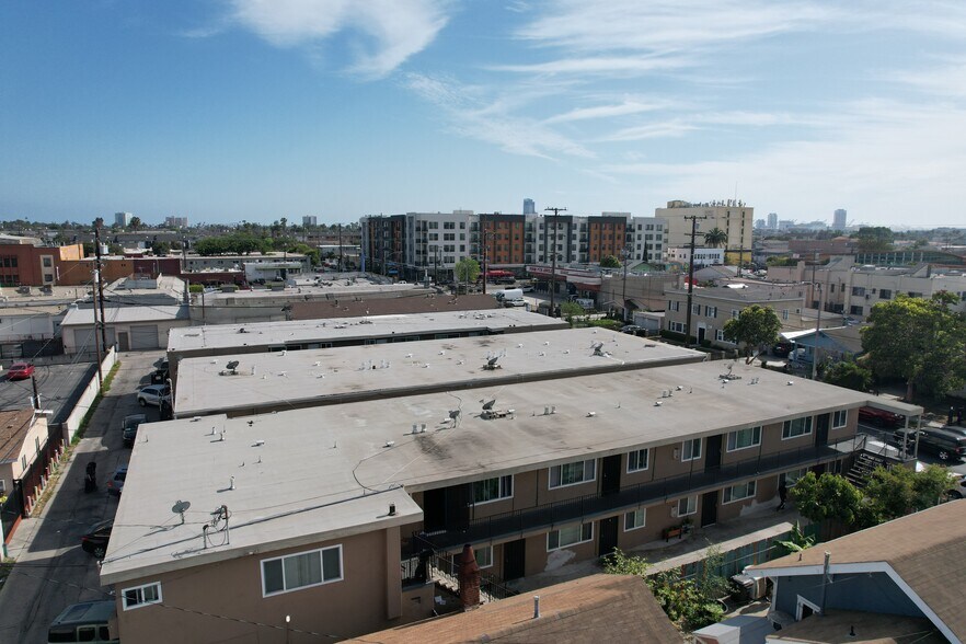 1334 Walnut Ave, Long Beach, CA à vendre - Photo de l’immeuble – Image 3 sur 4