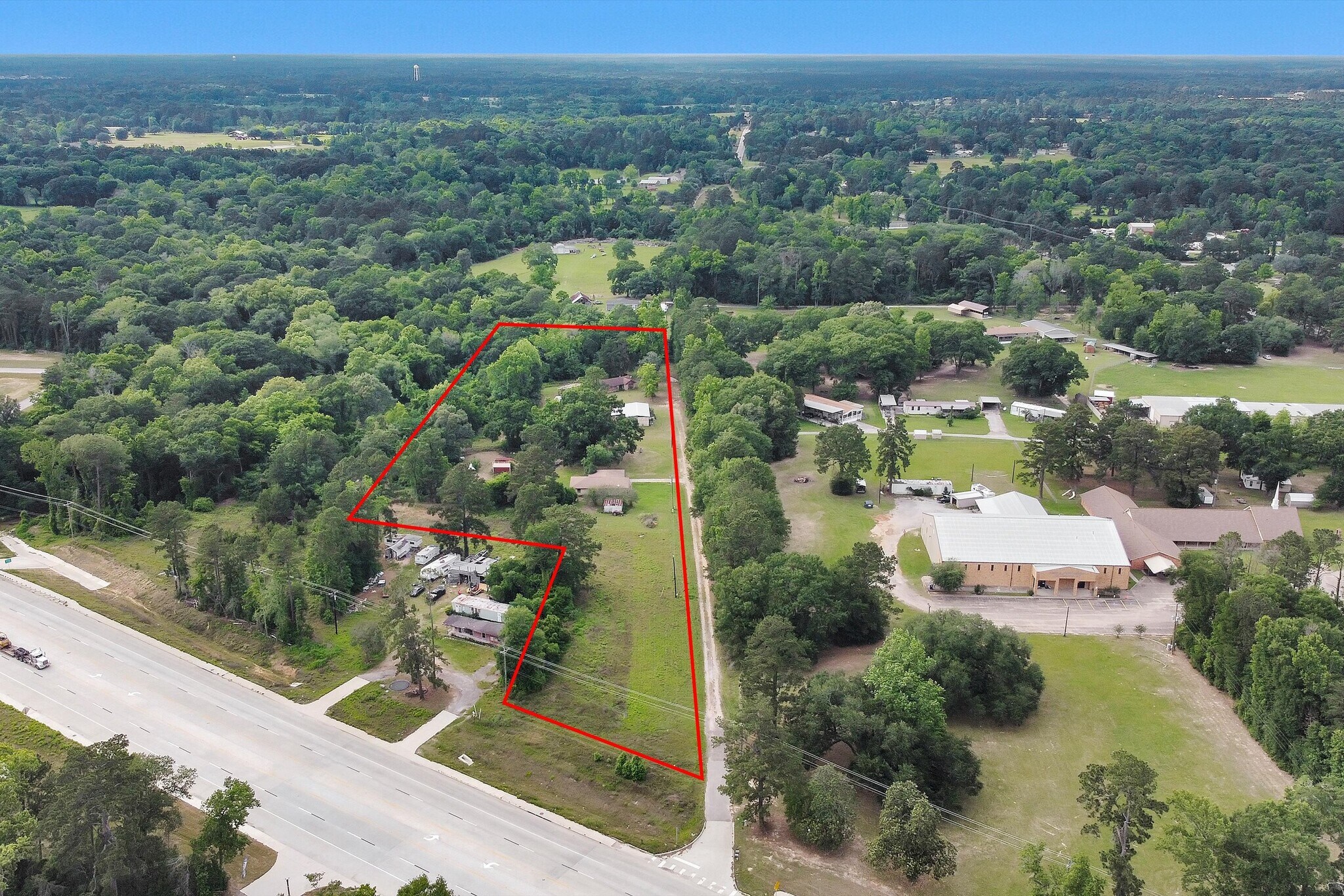 15635 Highway 105 E, Conroe, TX à vendre Photo principale– Image 1 sur 33