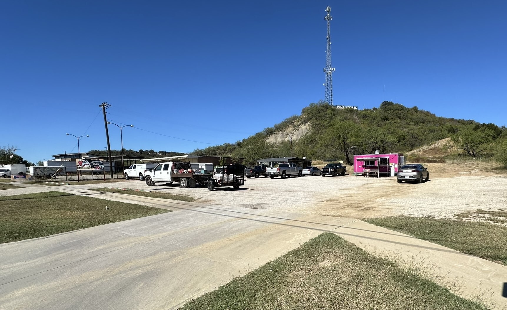 1207 E Hubbard St, Mineral Wells, TX à vendre Photo principale– Image 1 sur 5