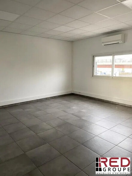 Bureau dans Meyreuil à louer - Photo de l’immeuble – Image 1 sur 5