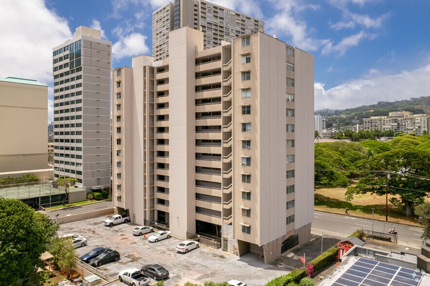 1617 S Beretania St, Honolulu, HI à vendre - Photo de l’immeuble – Image 2 sur 5