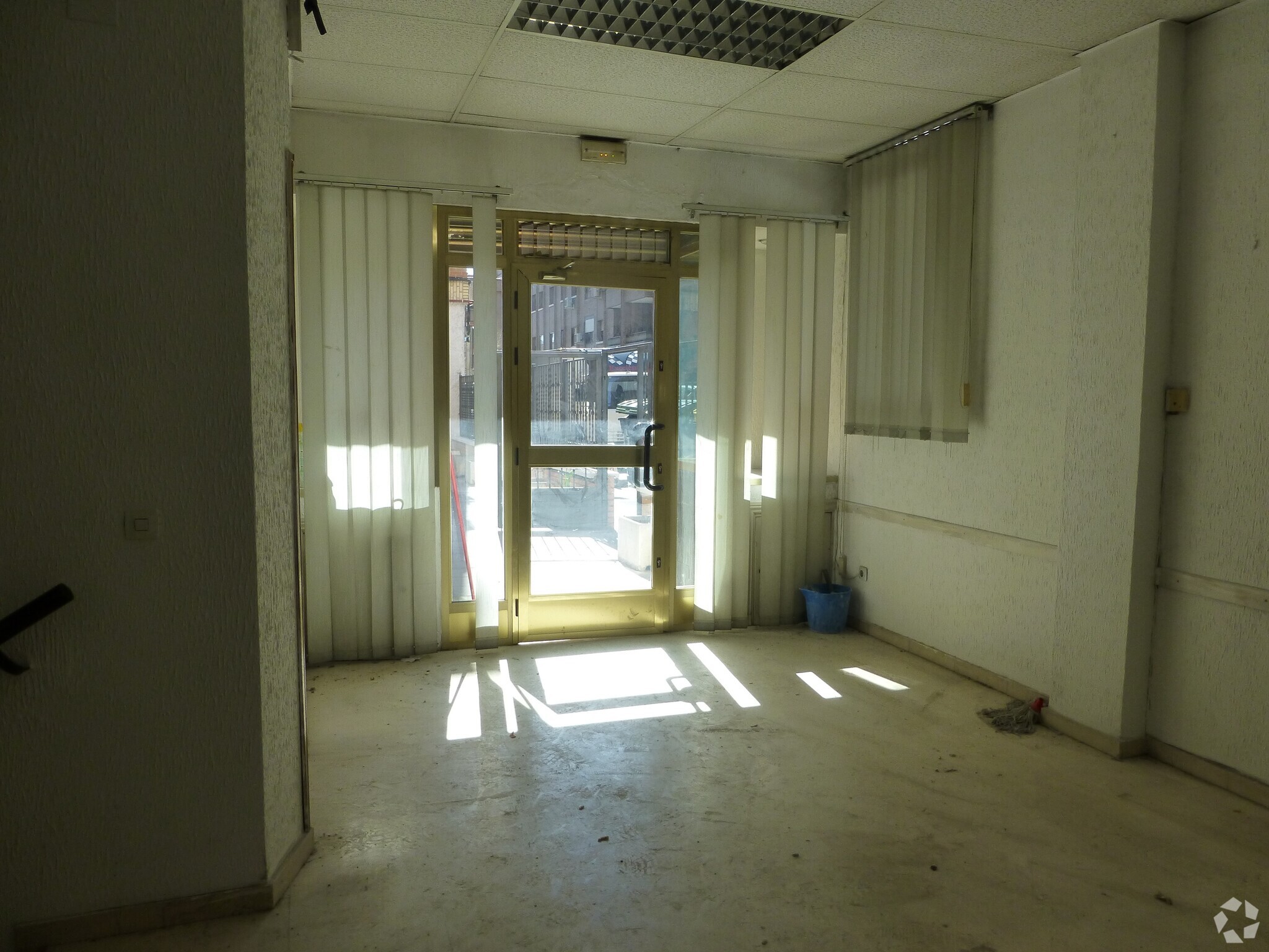 Local commercial dans Móstoles, Madrid à louer Photo intérieure– Image 1 sur 8